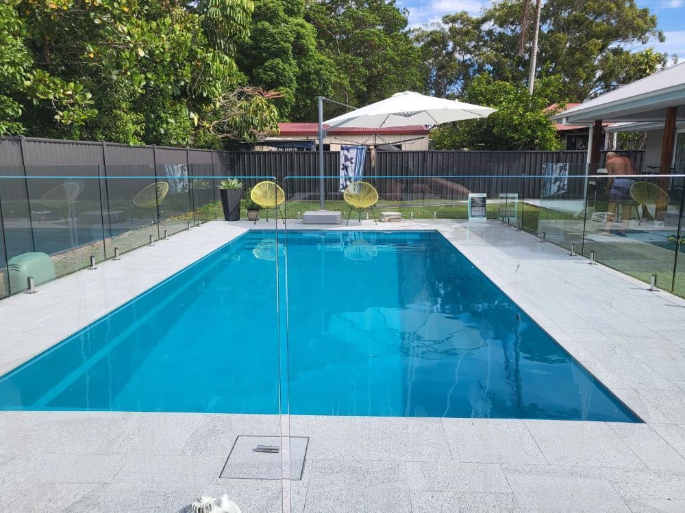 8M Entertainer Tahitian Lime pool