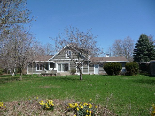51376057066_ca160b7512_z residence image