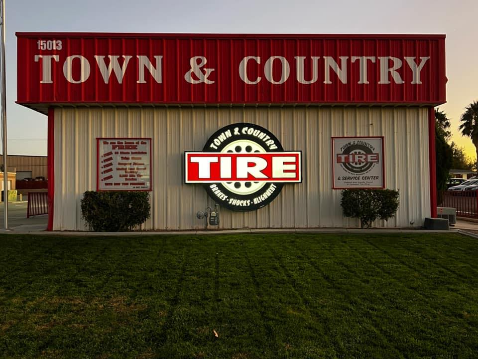 RECENT GALLERIES Town & Country Tire