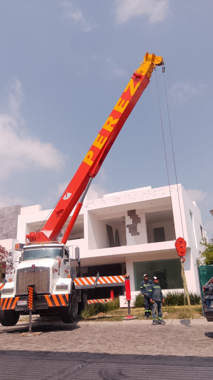 grua titan de 28 Ton