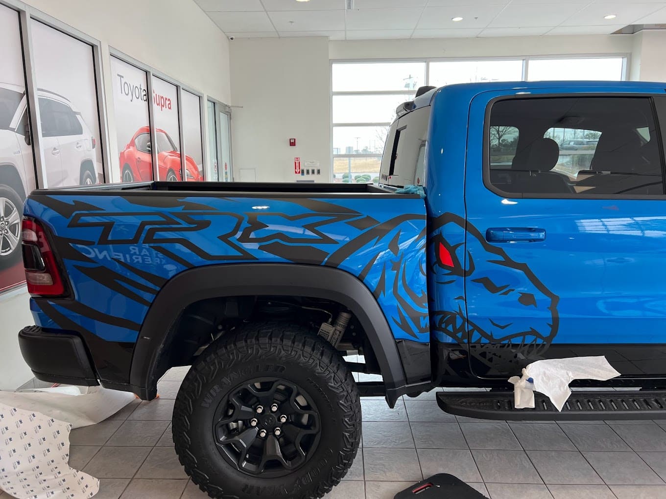 Vinyl wraps installation in Roswell GA