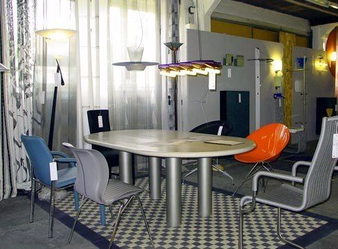 Teppich Nest
eingefasster Teppich, aus 100% Baumwollgurten,
bandgeflochten, mit breitem Einfassband, 3 x 2 m
Fab. Montina, leichte Gebrauchsspuren
Ausstellungsstück reduziert von:
1.700,- € auf 499,- €