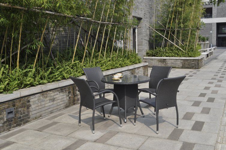 Milano 
leichter Stuhl (4kg)
stapelbar bis 12 Stck,
53x70x87cm,
7mm Flachgeflecht
auf ALU Gestell, 
Farbe: quarz 3009
ab 4 stck   99,- €
Option: Sitzkissen 25,- €
#Steinhauer-einrichtungen.de
outdoormöbel
