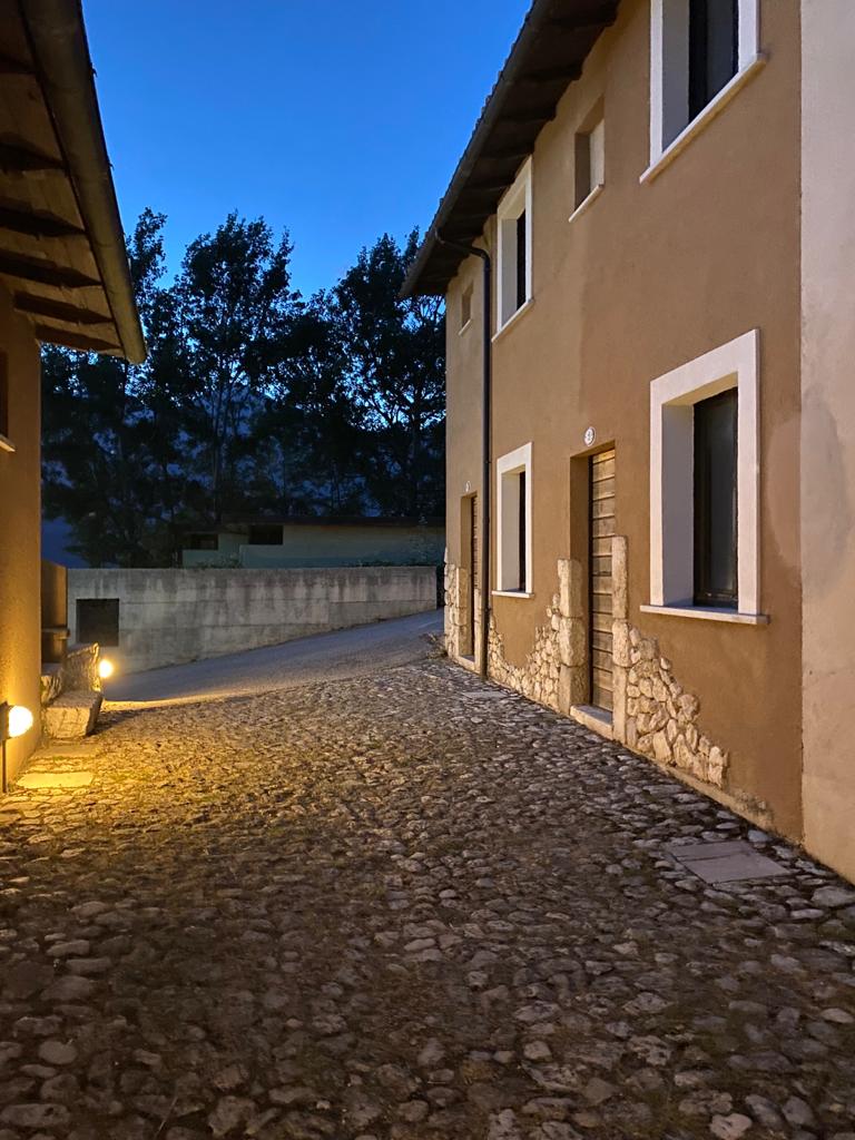 Struttura alberghiera diffusa nel borgo medievale di Massa d'Albe