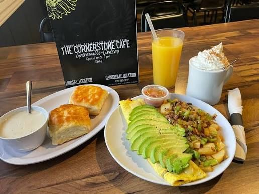 The Cornerstone Cafe in downtown Gainesville, Texas near River of Love Resorts serving homemade breakfast, comfort food, and fresh baked fried pies.