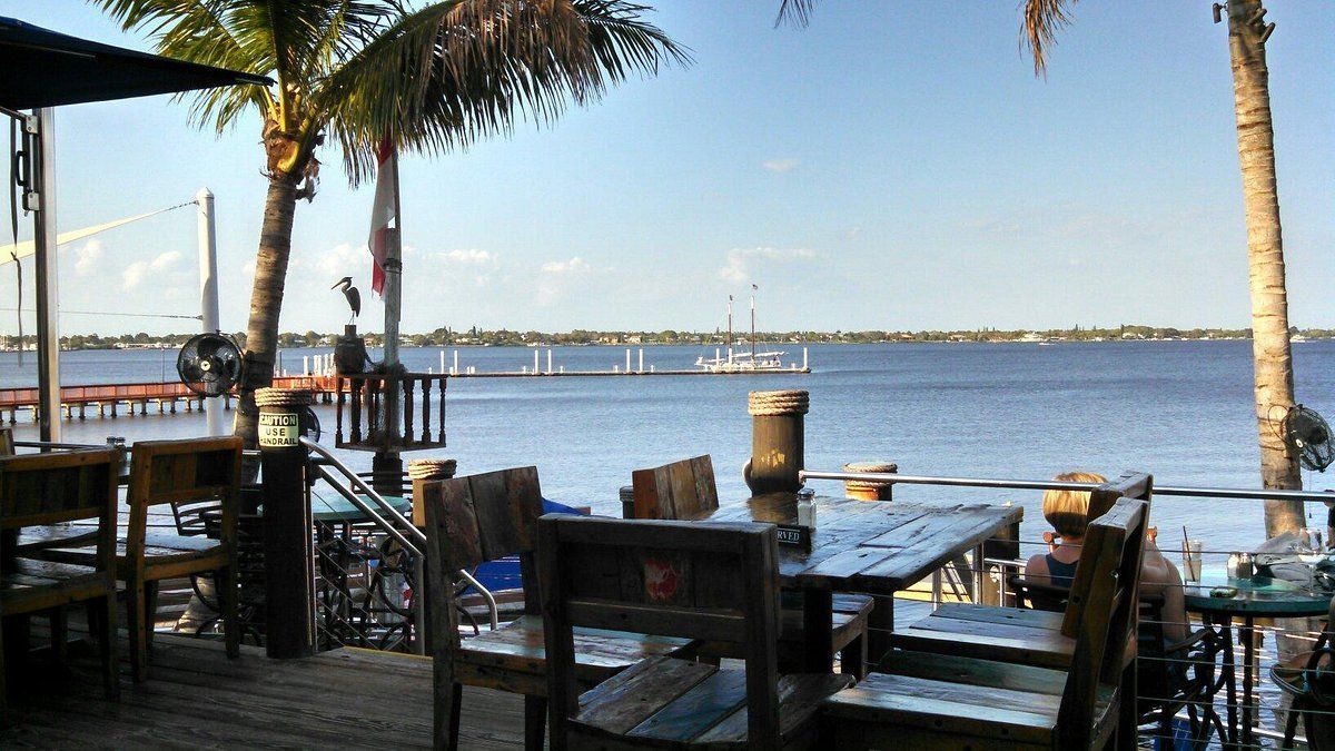 Inn Shepard's Park Bed and Breakfast in Stuart Florida for a luxurious stay in historic downtown Stuart