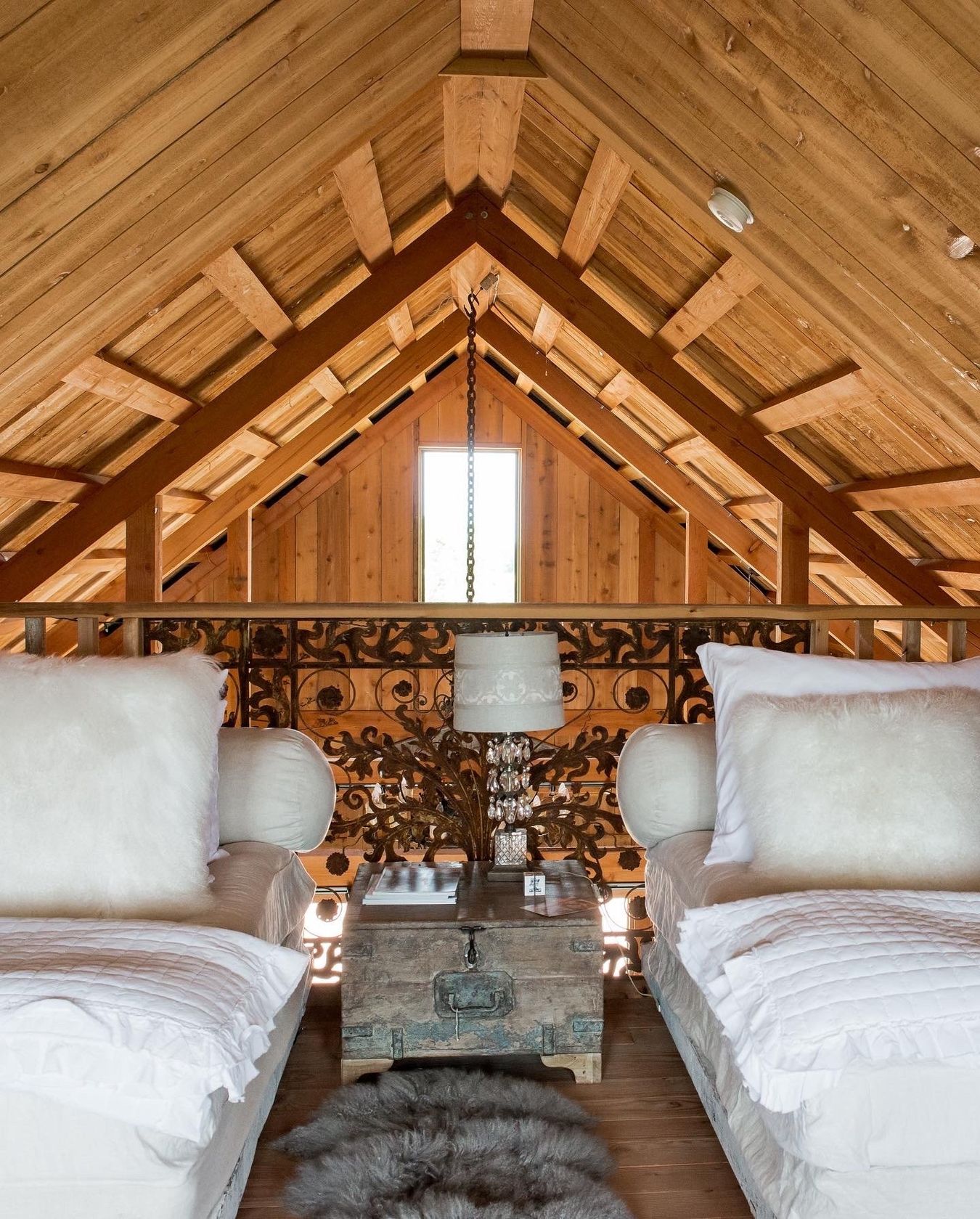 the-barn-interior