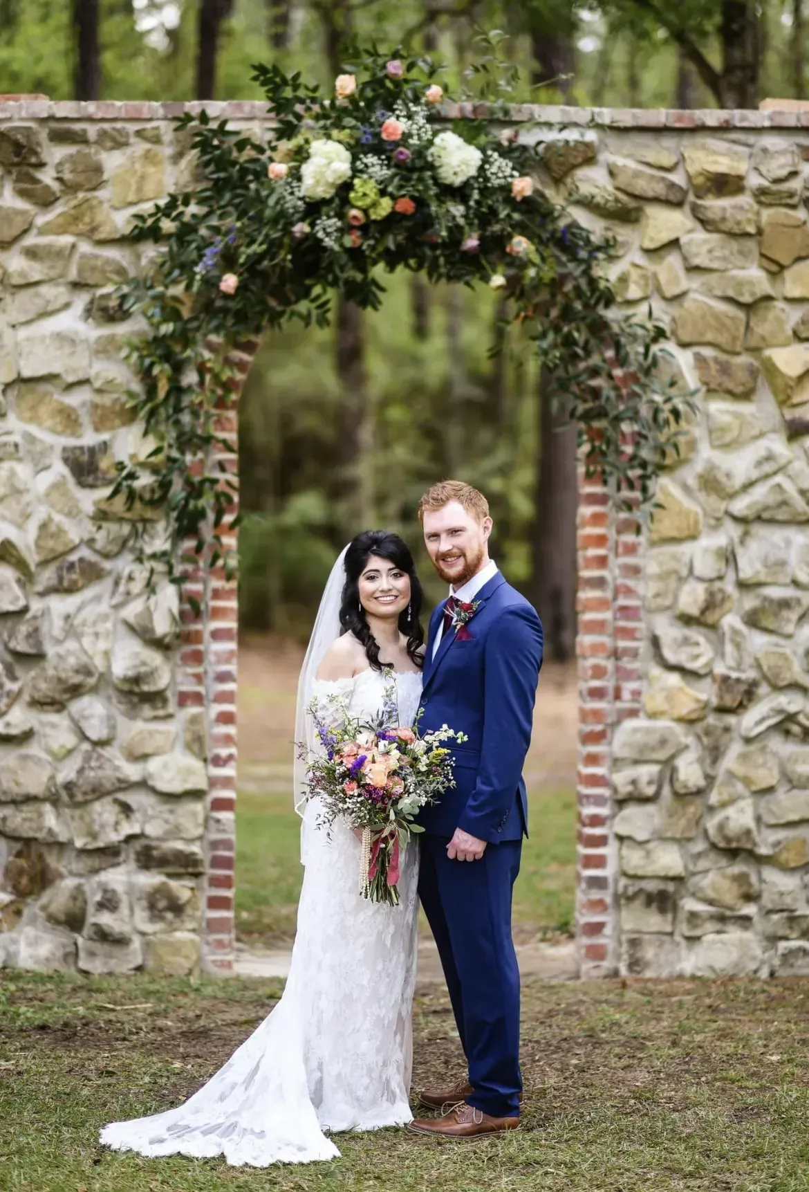 floral decorating arch