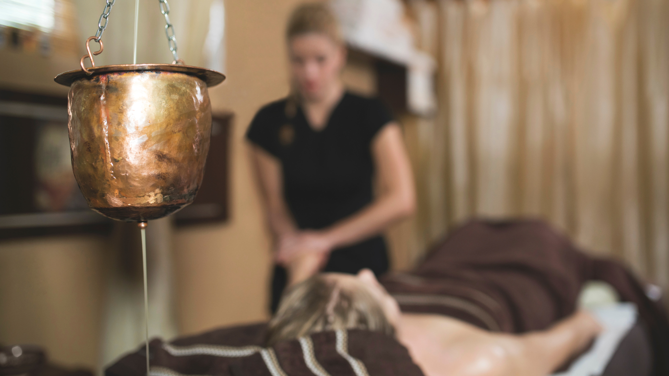 <p class="rteBlock">Massage énergisant, voyage sensoriel</p>
