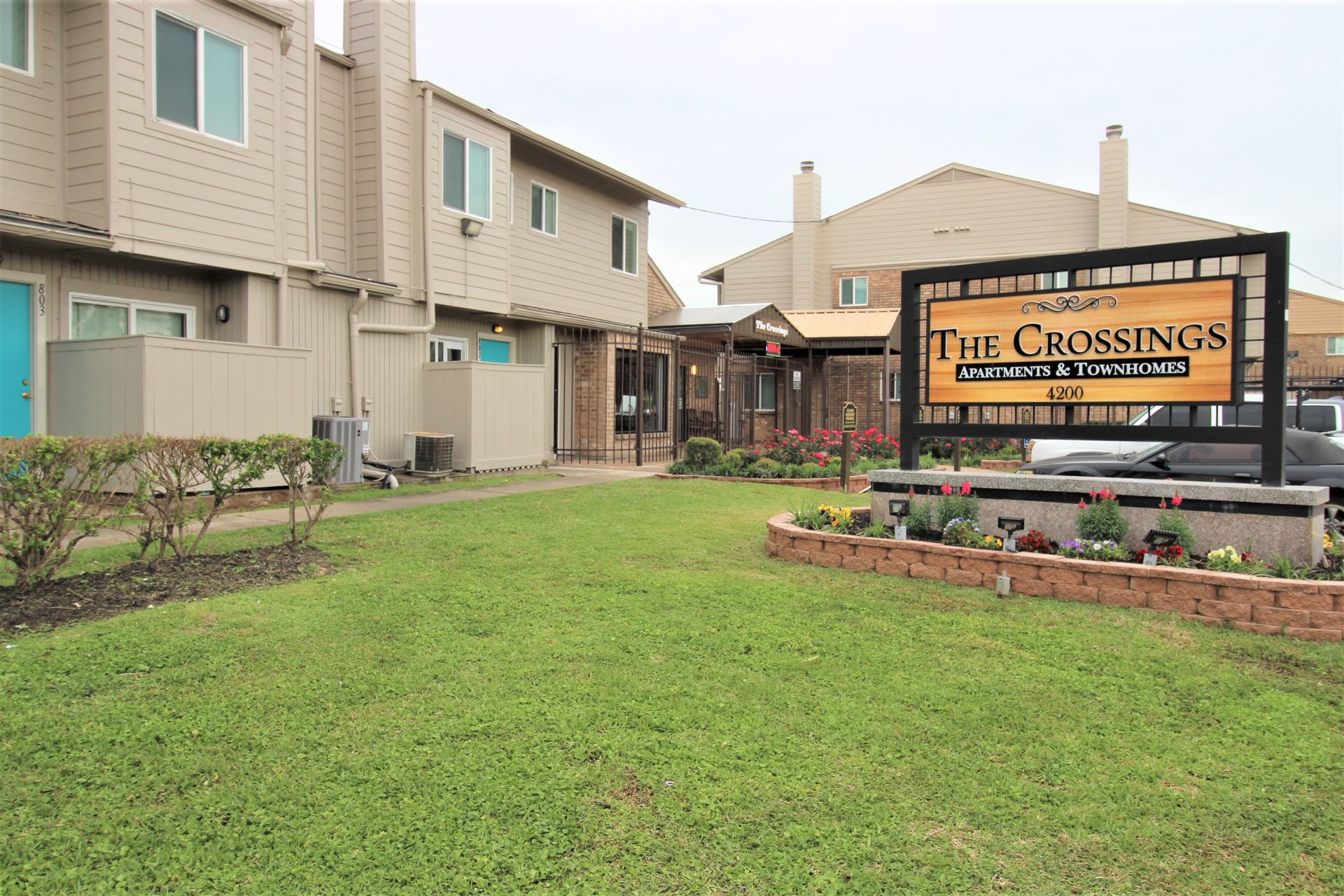 Crossings Apt - northwest Houston