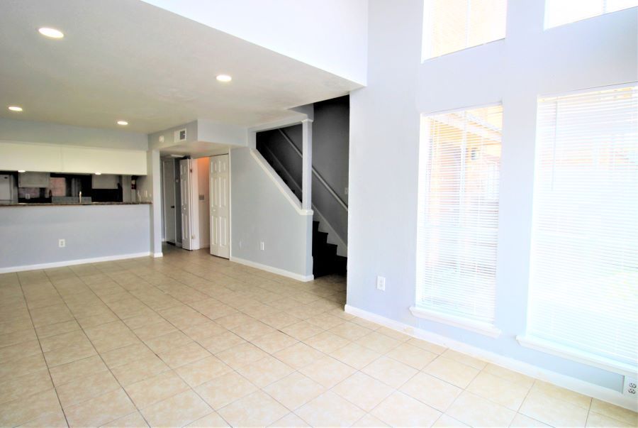 crossings 1 bedrm townhome