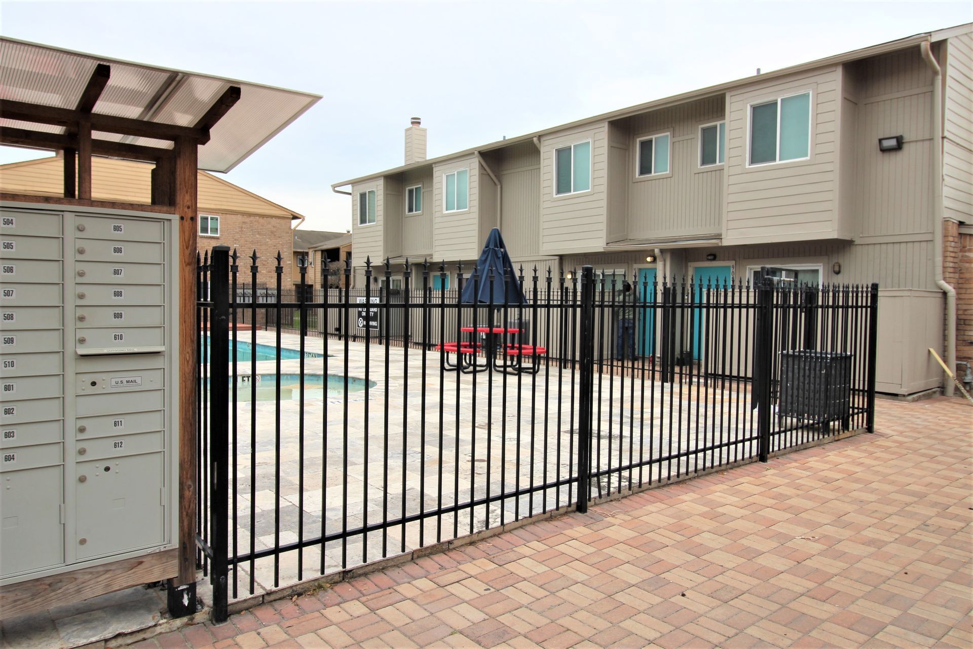 Crossings Apt - northwest Houston