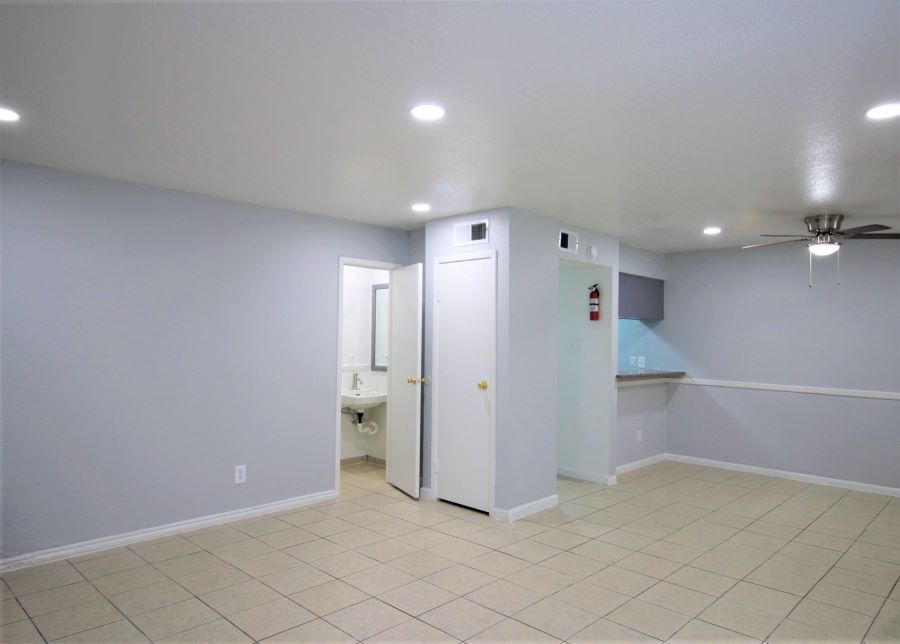 Spring Branch Apt - All Bills Paid