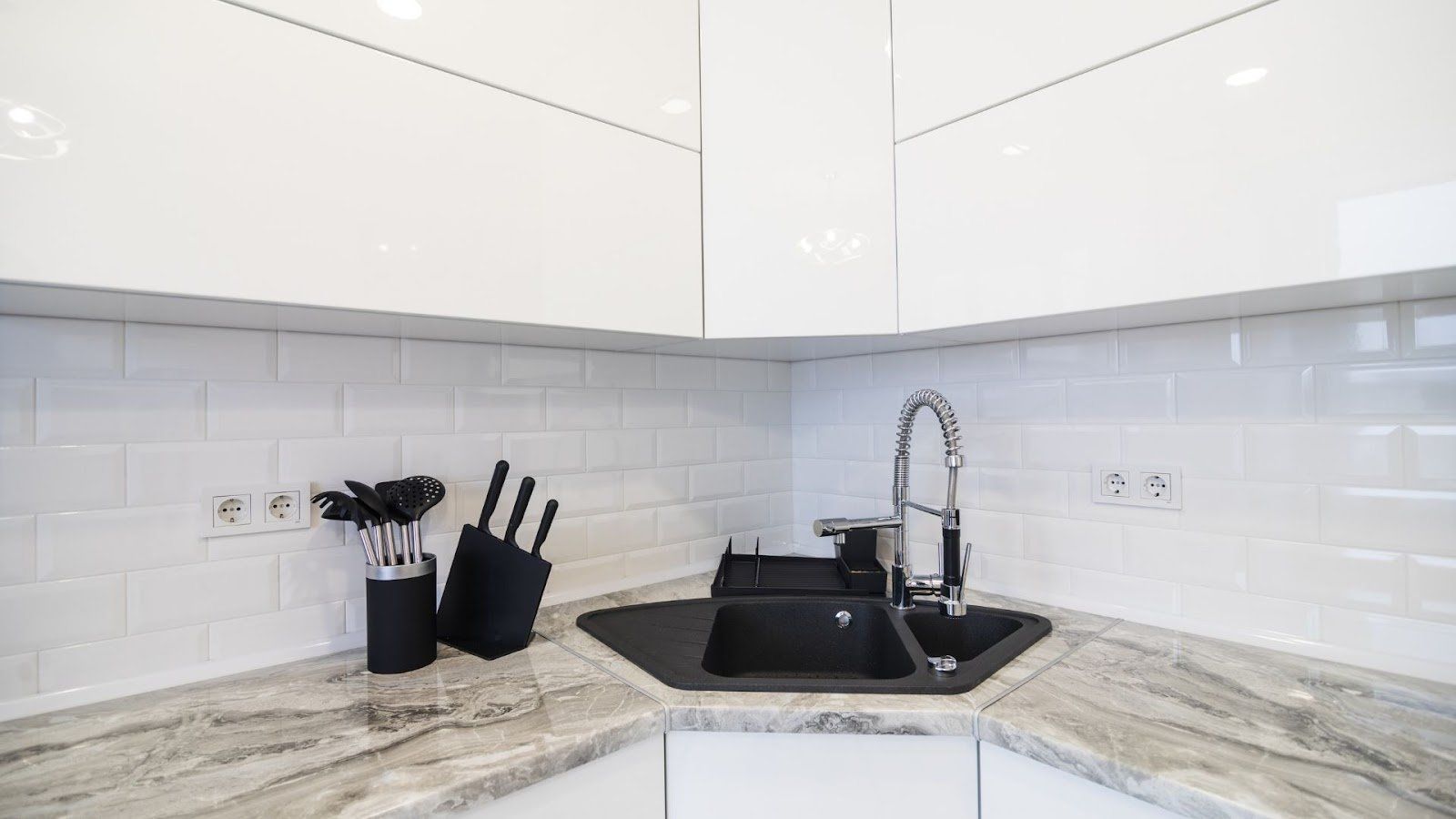 qu'est-ce qu'un meuble laqué drummondville QC