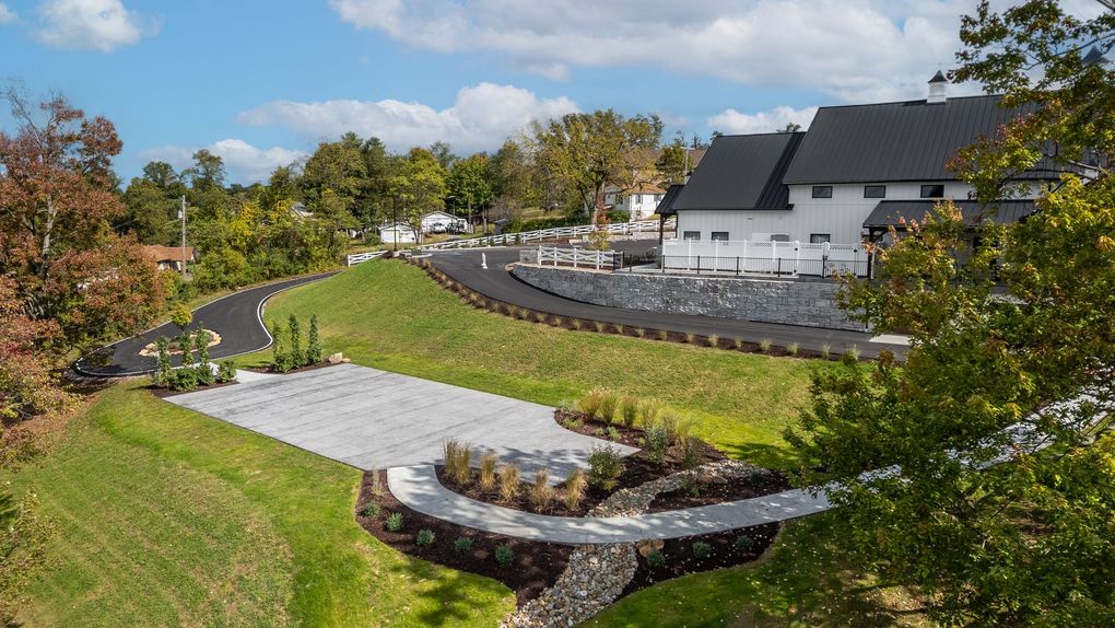 Scenic view of a landscaped area of white Oak 1838 Waynesburg, PA, Uniontown, PA, Point Marion, PA, Kingwood, Westover