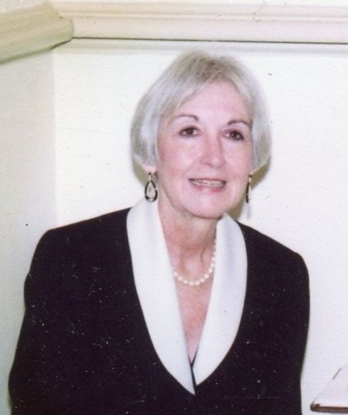 Suzanne Richter