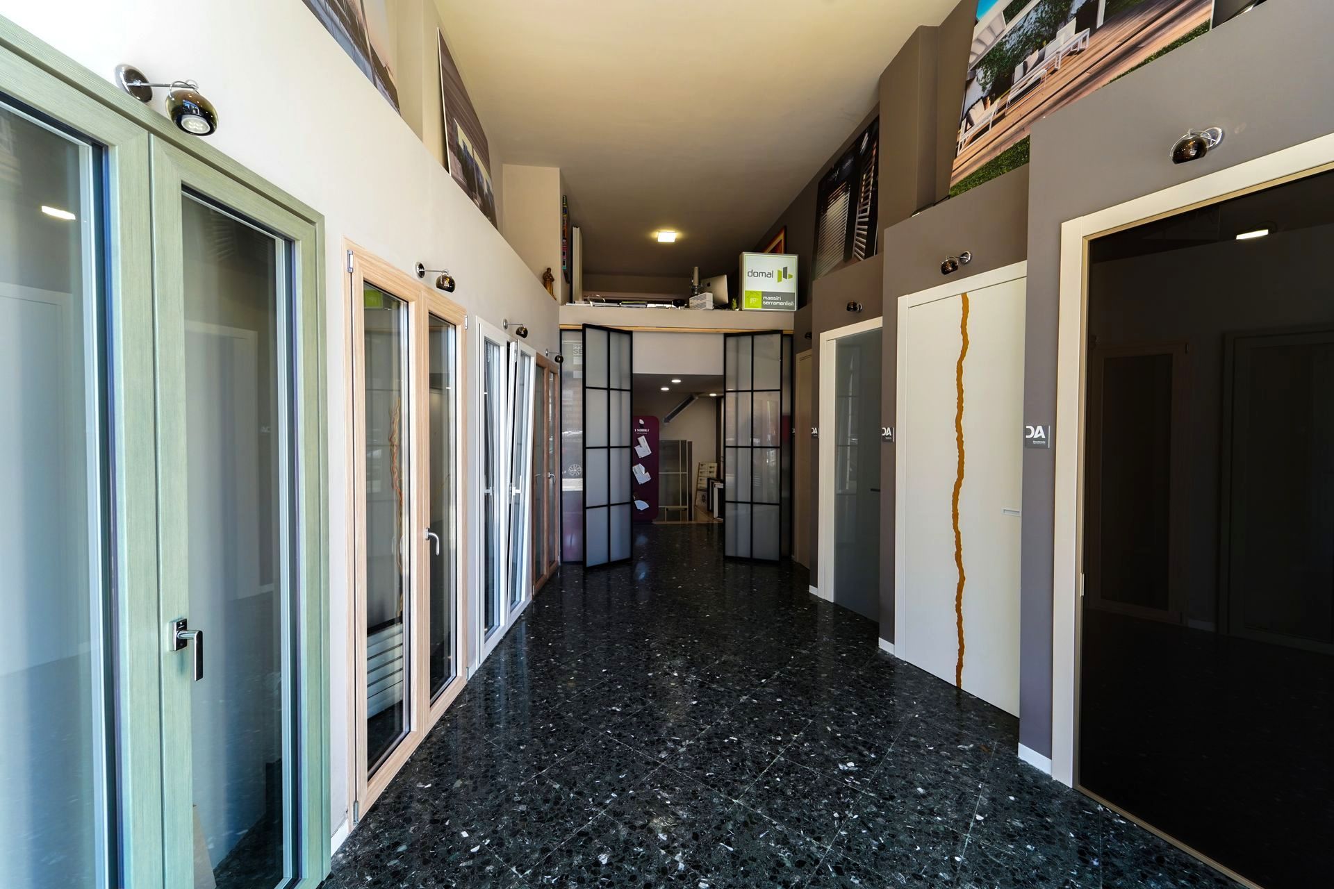 interno showroom