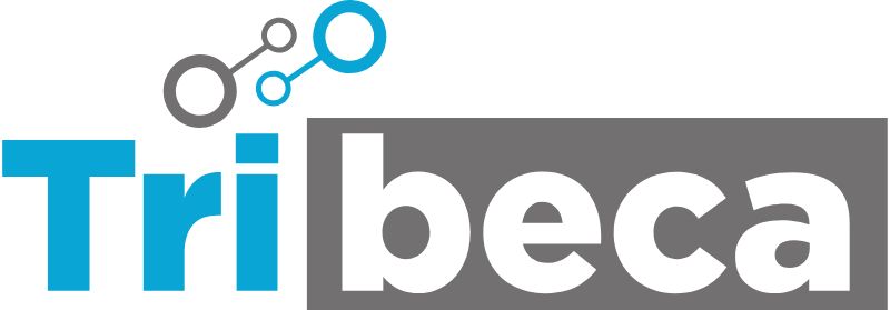 Logotipo de Tribeca con texto azul y gris e icono de círculo conectado sobre la “i”.