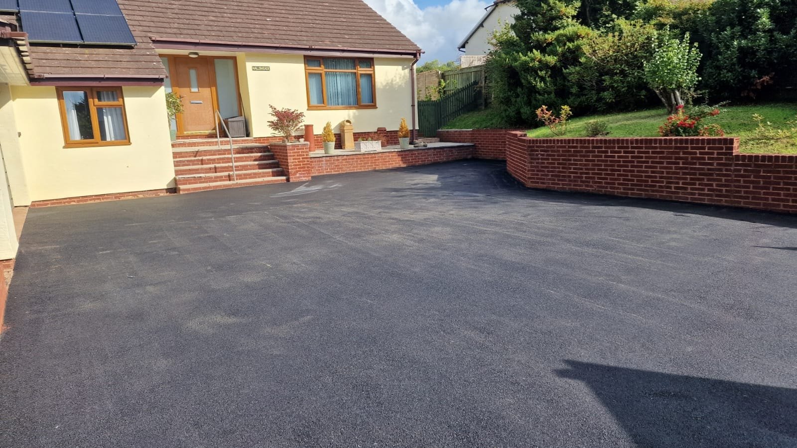 How Much Does Driveway Paving Cost?