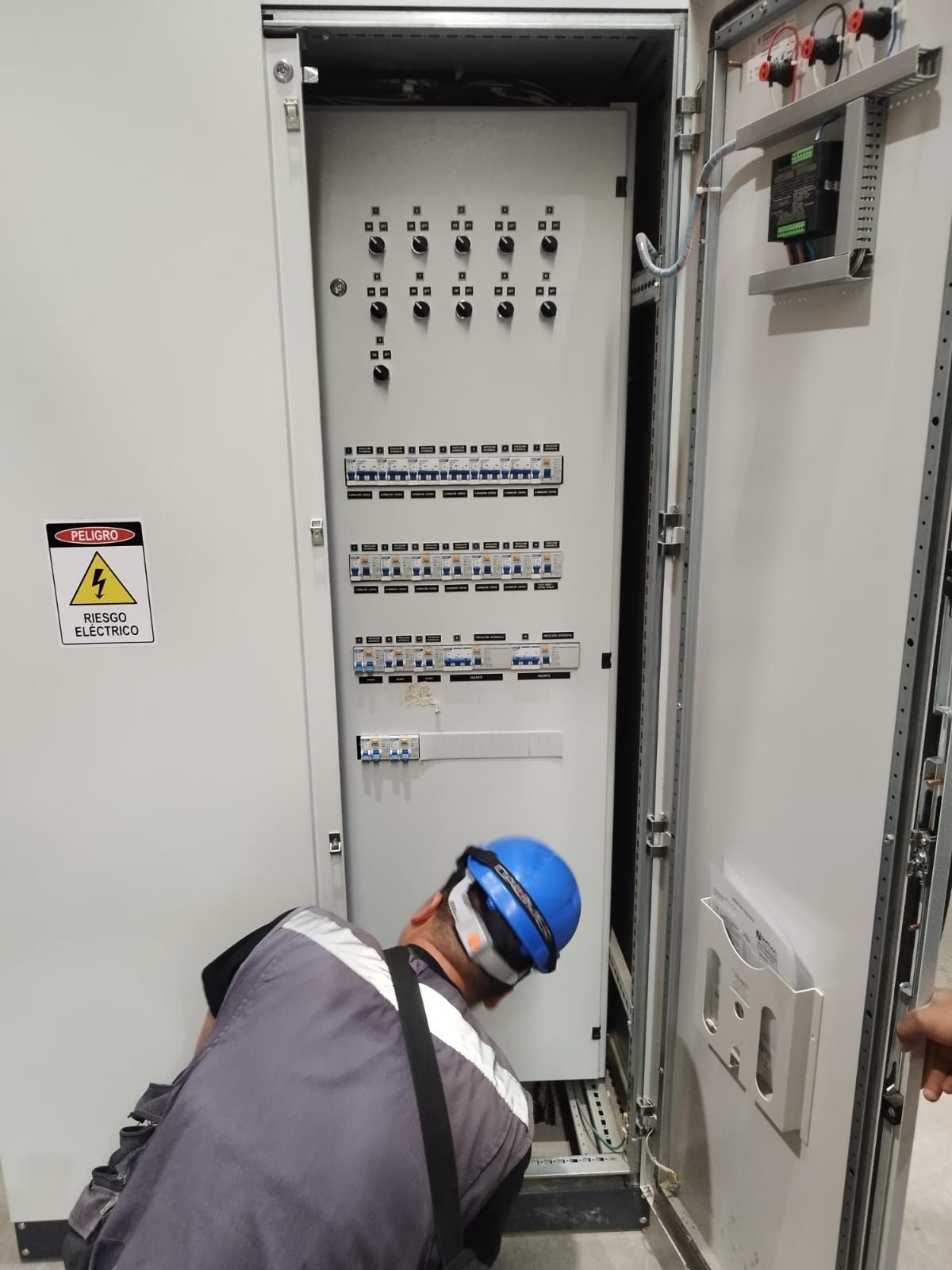 Soluciones Eléctricas Fenic
