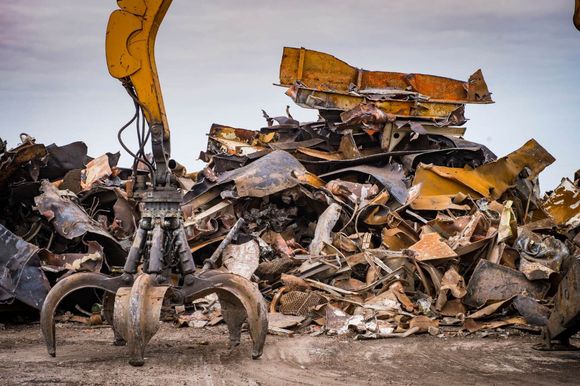 movimentazione rottami metallici