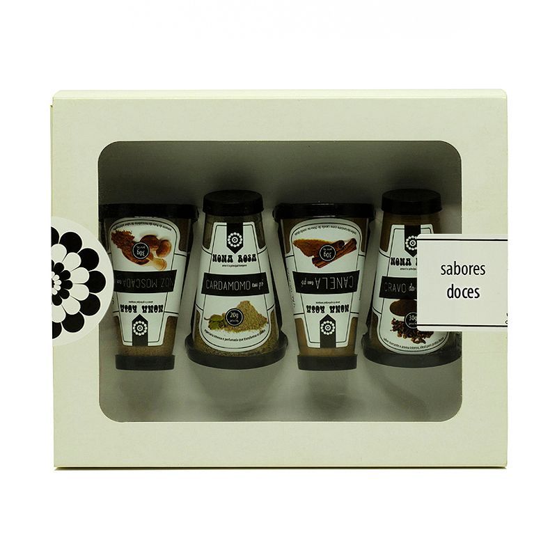 kit com especiarias para receitas doces, contém: cravo da índia, canela em pó, cardamomo em pó e noz moscada em pó.