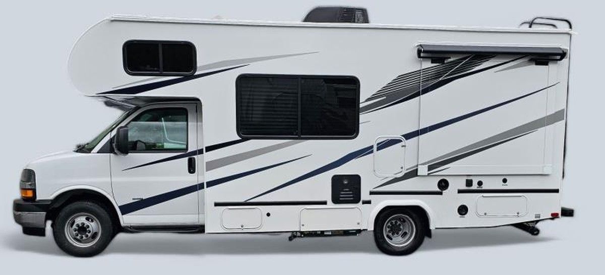2025 Gulf Stream Conquest 6220LE Exterior