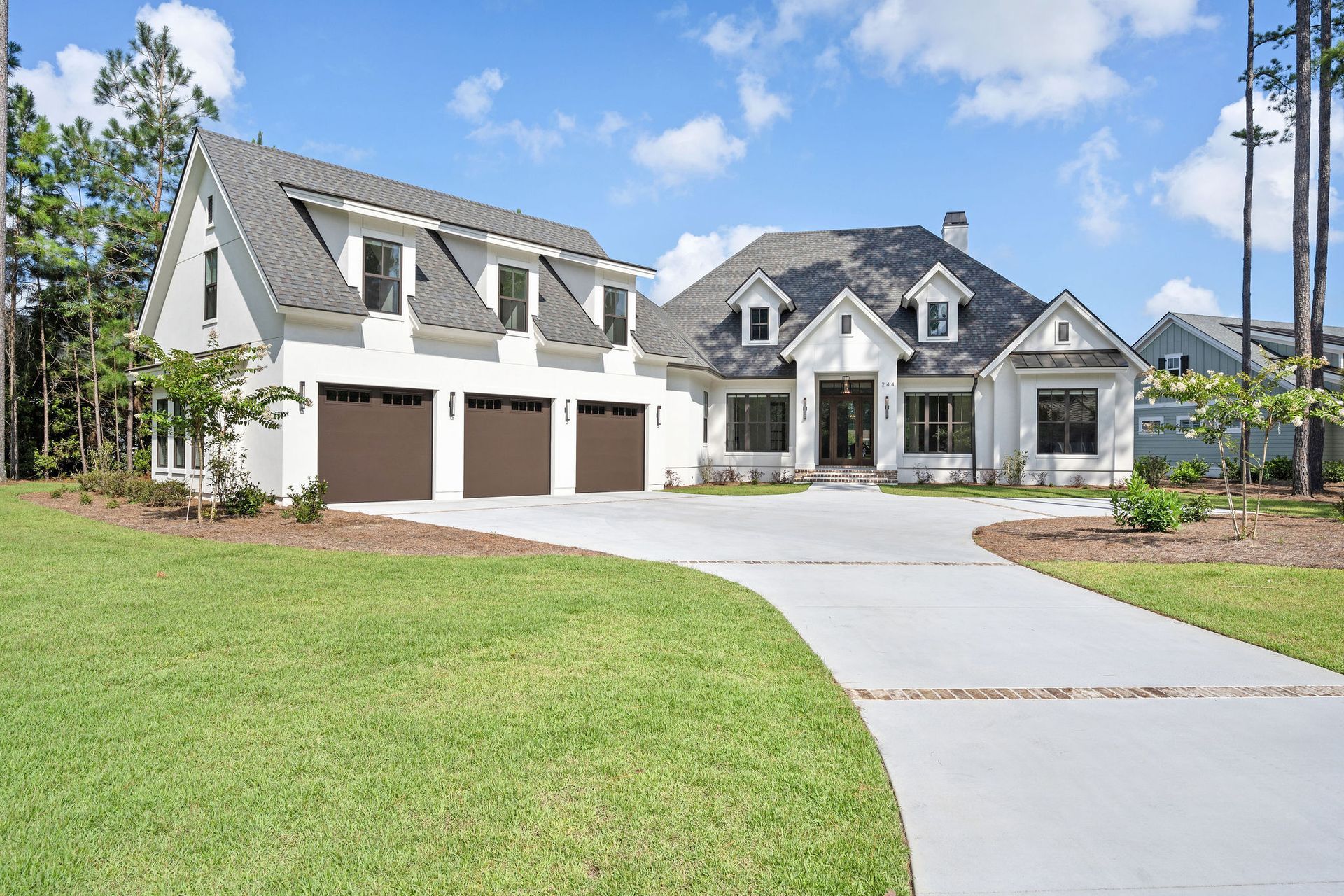 Hampton Lake Contemporary Stucco Custom Home Kendrick Design-Build Bluffton South Carolina
