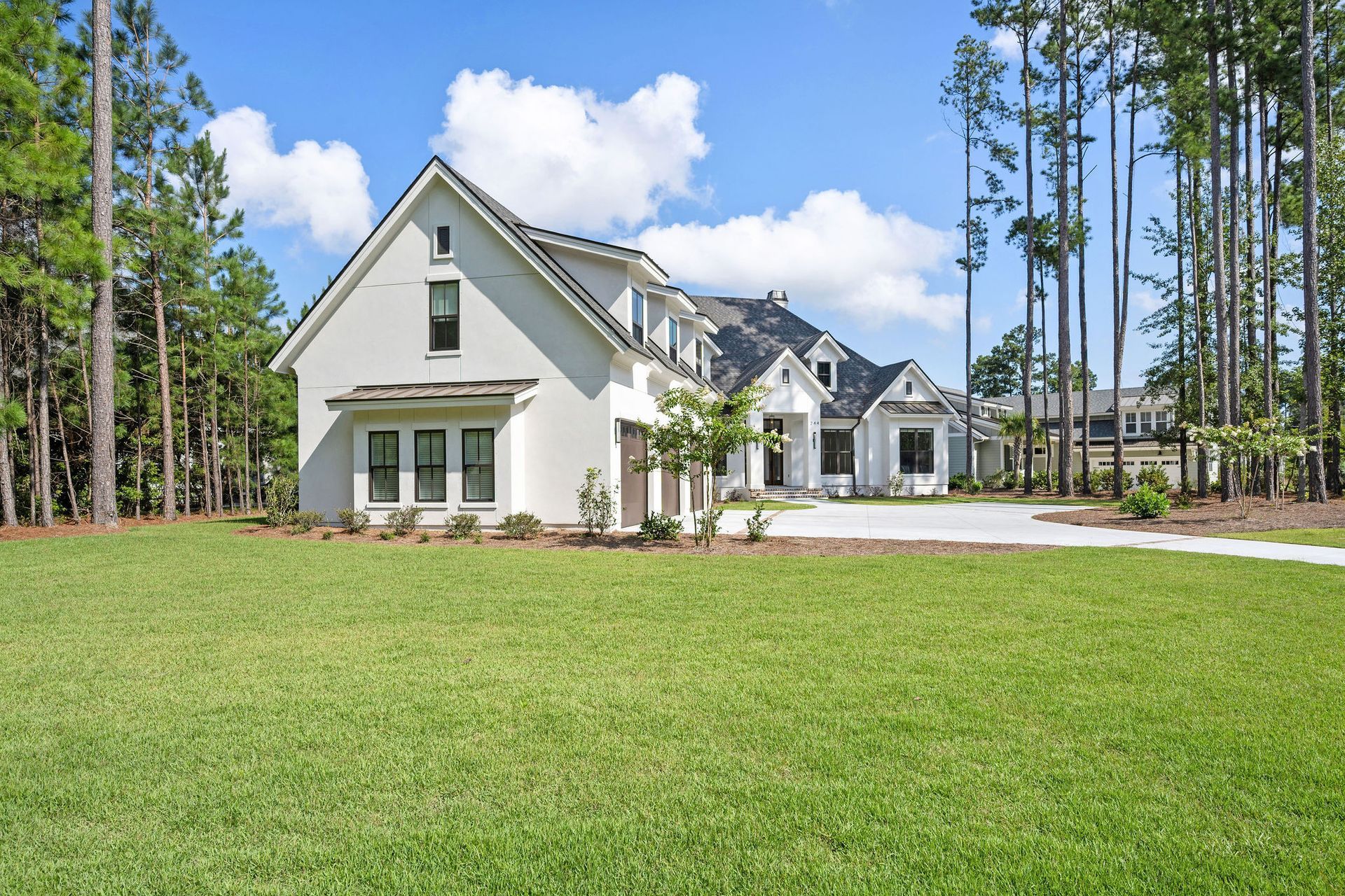 Hampton Lake Contemporary Stucco Custom Home Kendrick Design-Build Bluffton South Carolina