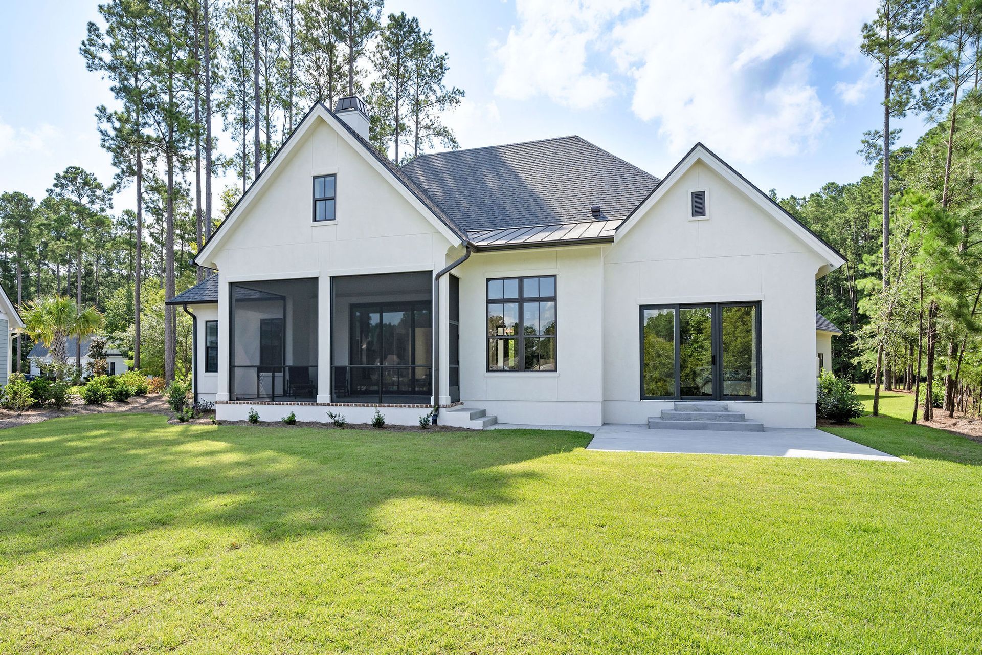 Hampton Lake Contemporary Stucco Custom Home Kendrick Design-Build Bluffton South Carolina