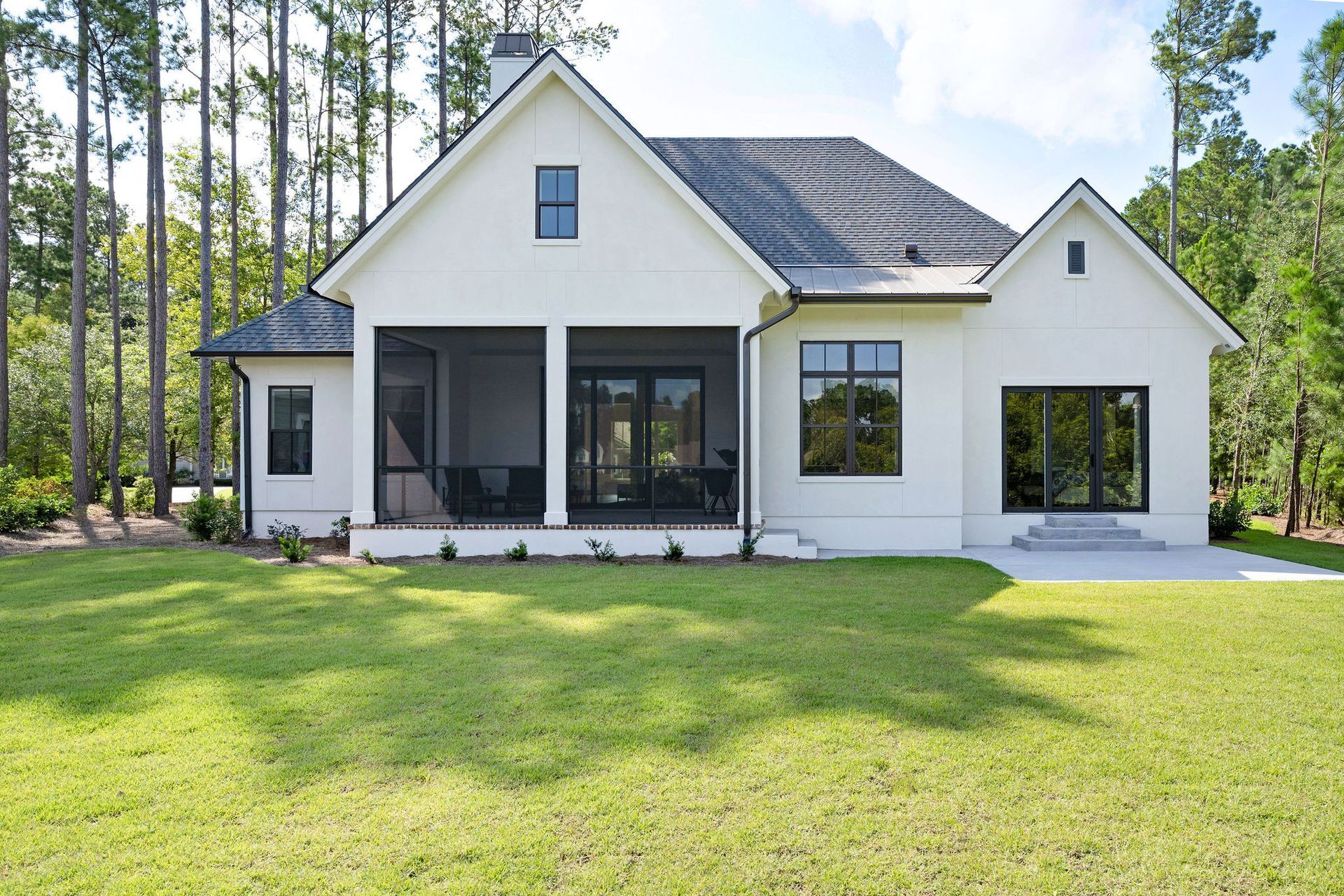 Hampton Lake Contemporary Stucco Custom Home Kendrick Design-Build Bluffton South Carolina
