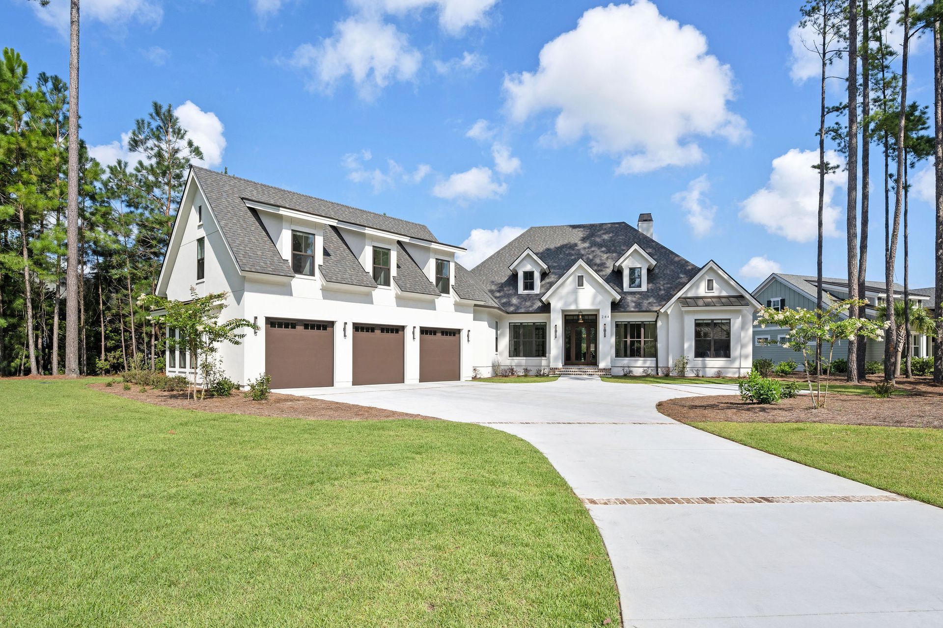 Hampton Lake Contemporary Stucco Custom Home Kendrick Design-Build Bluffton South Carolina