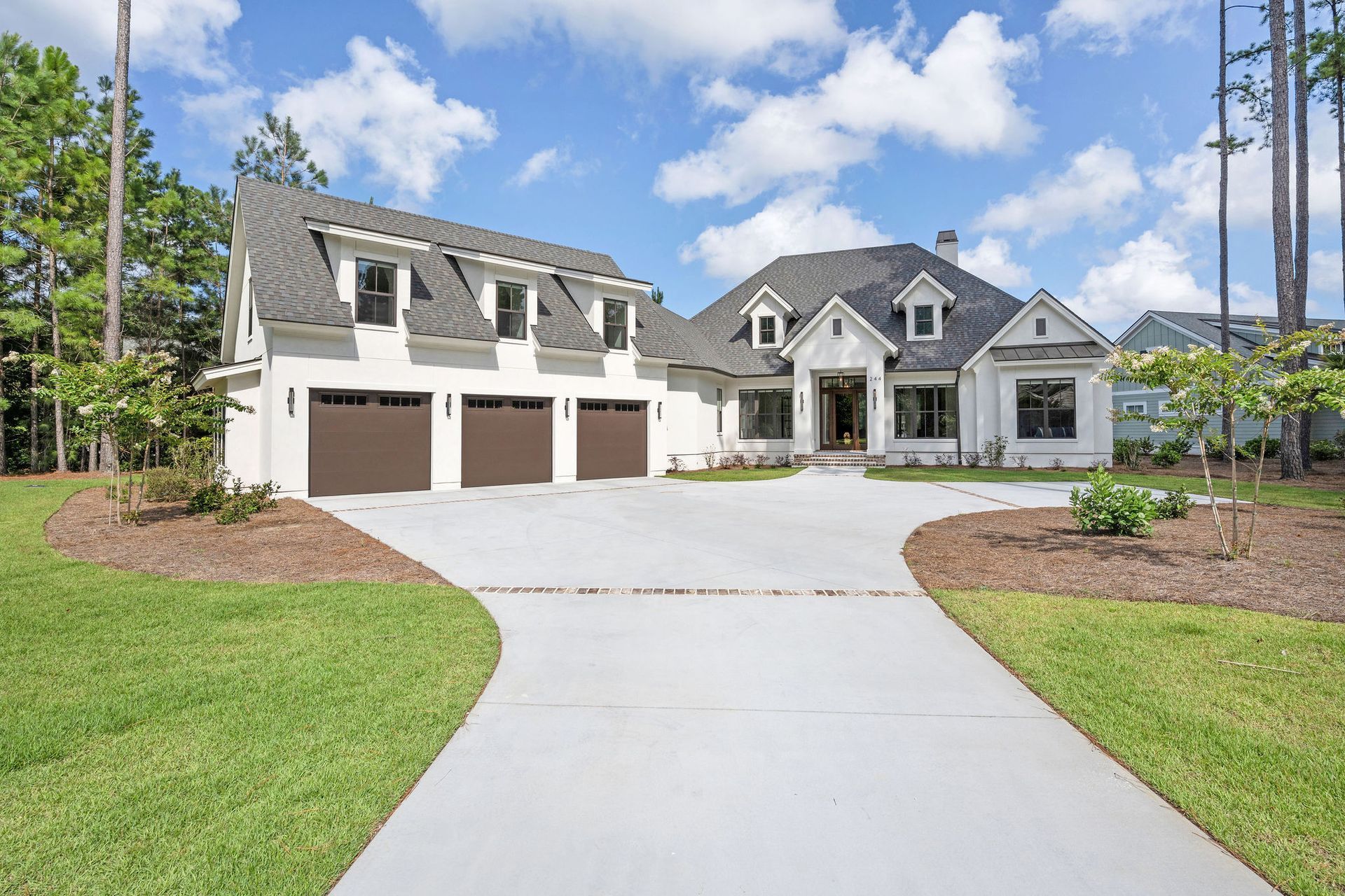 Hampton Lake Contemporary Stucco Custom Home Kendrick Design-Build Bluffton South Carolina