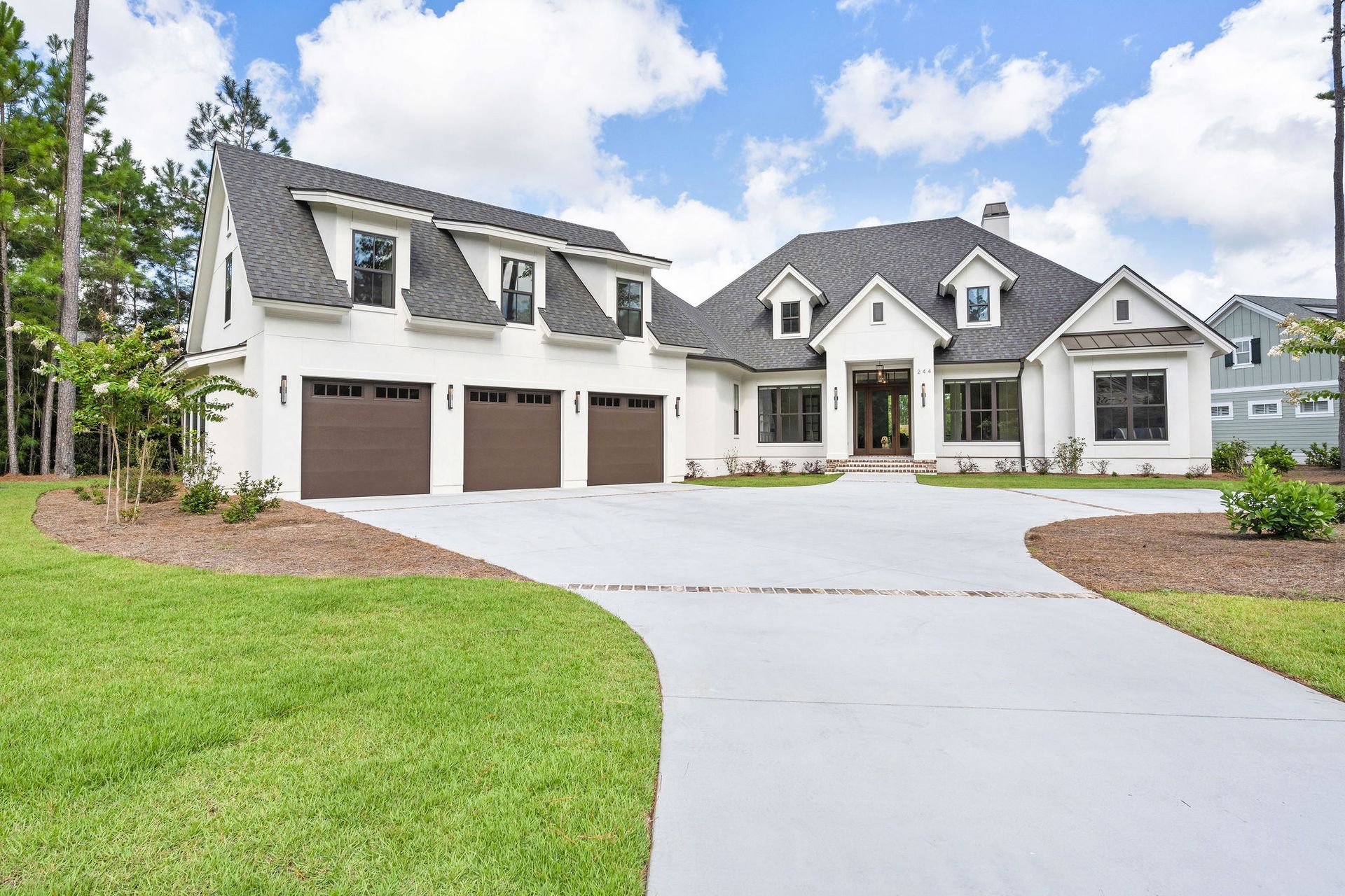 Hampton Lake Contemporary Stucco Custom Home Kendrick Design-Build Bluffton South Carolina
