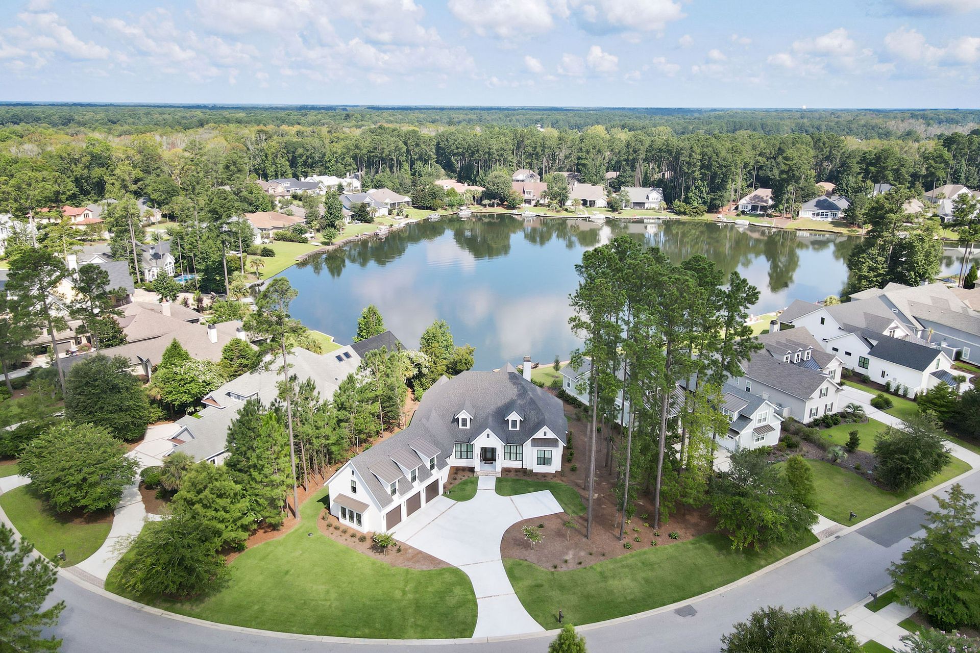 Hampton Lake Contemporary Stucco Custom Home Kendrick Design-Build Bluffton South Carolina