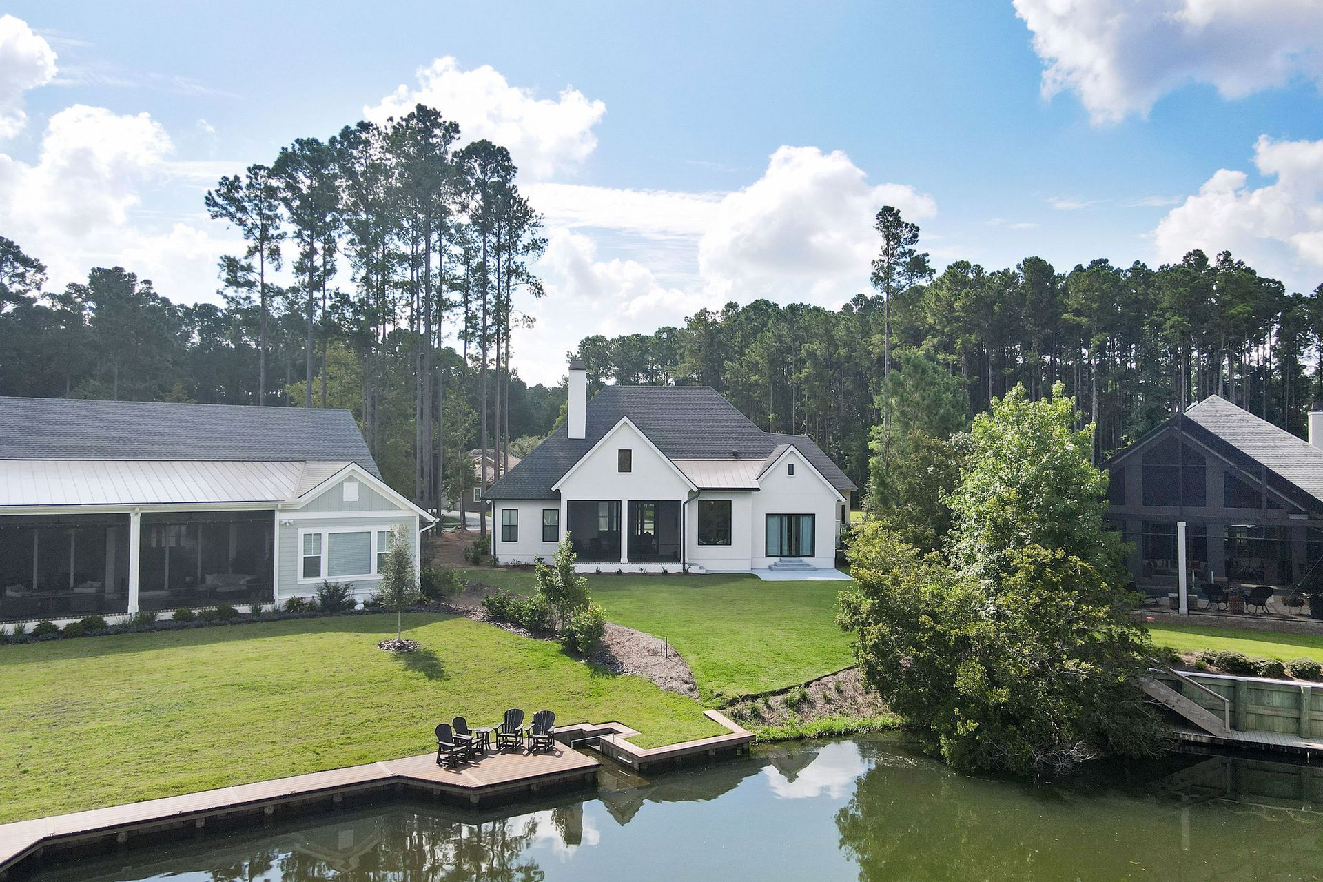 Hampton Lake Contemporary Stucco Custom Home Kendrick Design-Build Bluffton South Carolina
