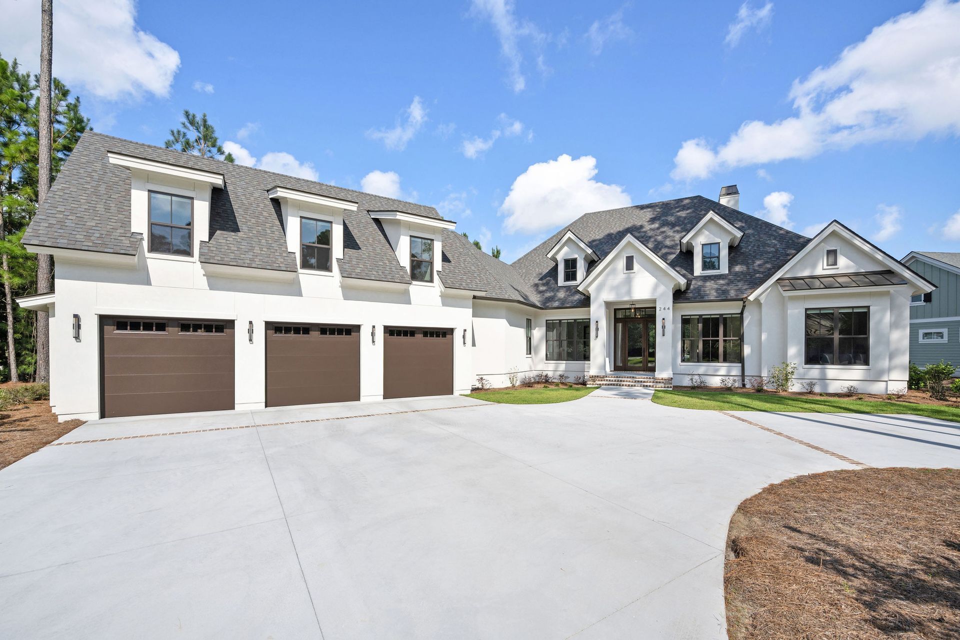 Hampton Lake Contemporary Stucco Custom Home Kendrick Design-Build Bluffton South Carolina