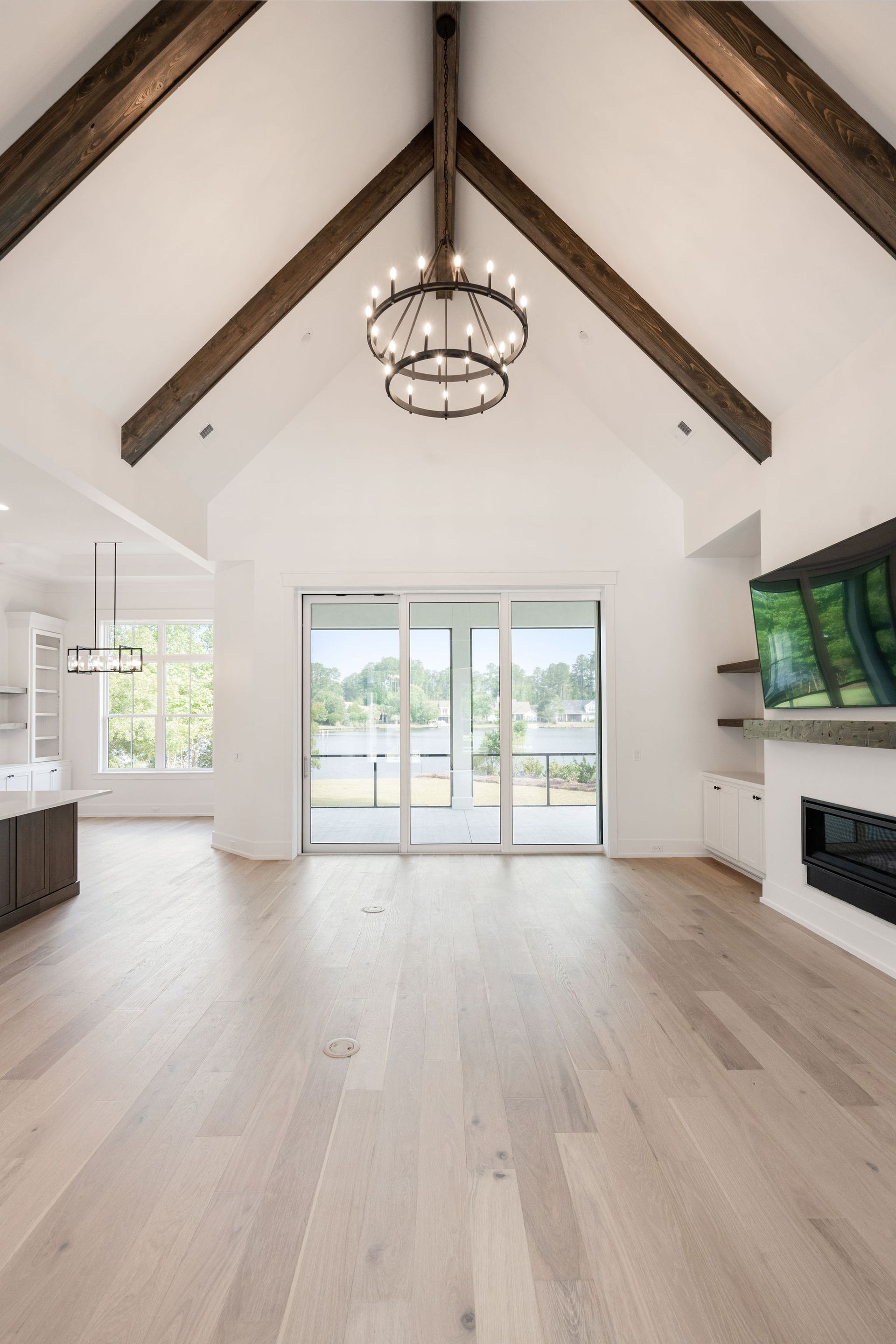 Hampton Lake Contemporary Stucco Custom Home Kendrick Design-Build Bluffton South Carolina