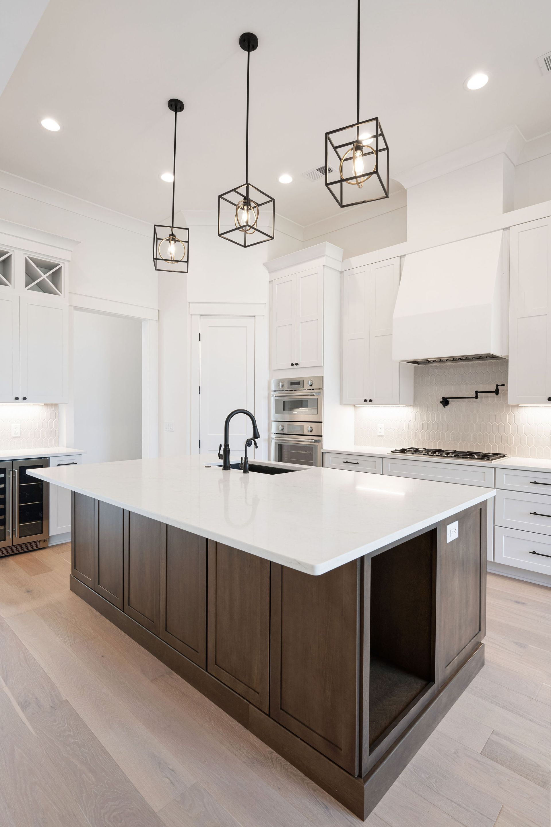 Hampton Lake Contemporary Stucco Custom Home Kendrick Design-Build Bluffton South Carolina