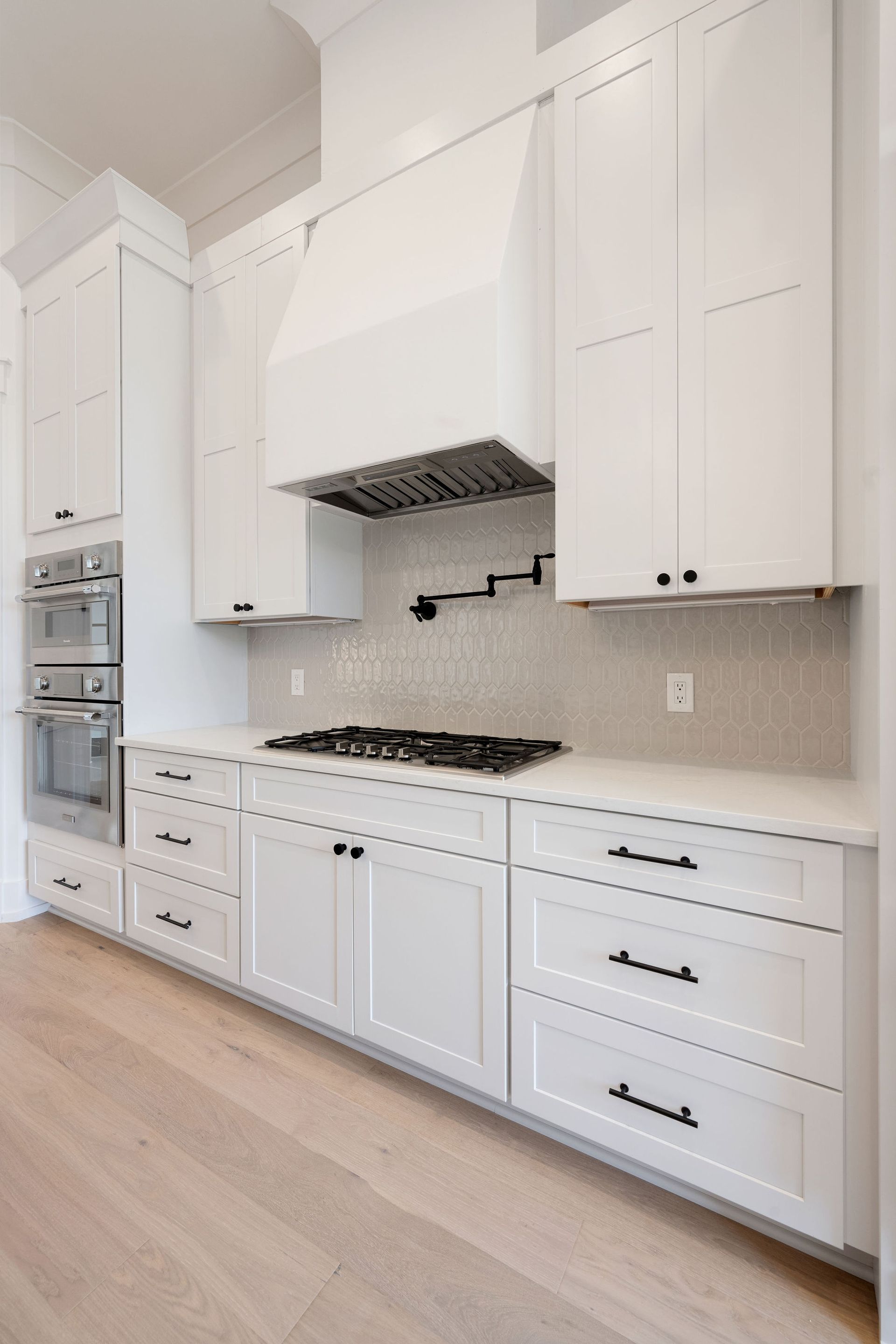 Hampton Lake Contemporary Stucco Custom Home Kendrick Design-Build Bluffton South Carolina