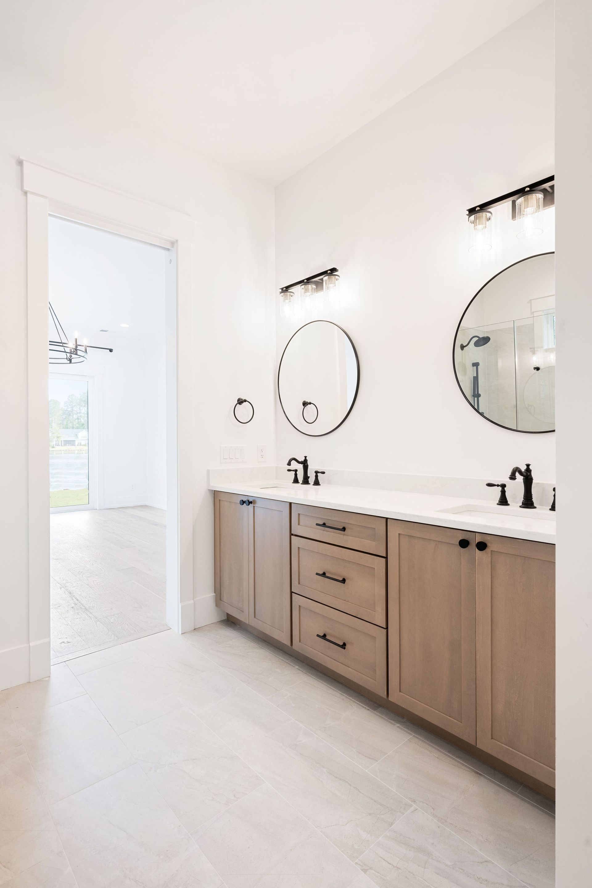 Hampton Lake Contemporary Stucco Custom Home Kendrick Design-Build Bluffton South Carolina