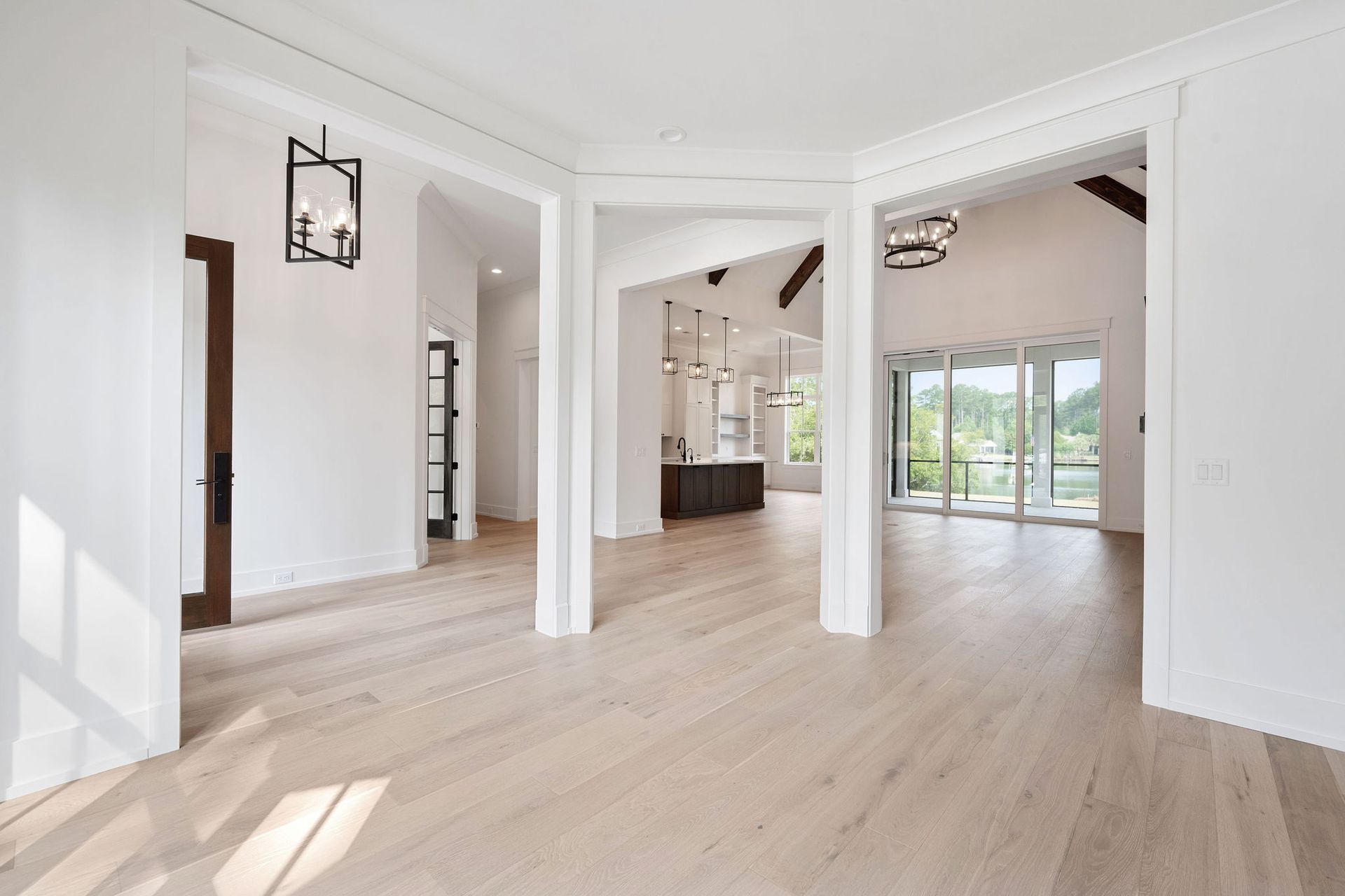 Hampton Lake Contemporary Stucco Custom Home Kendrick Design-Build Bluffton South Carolina