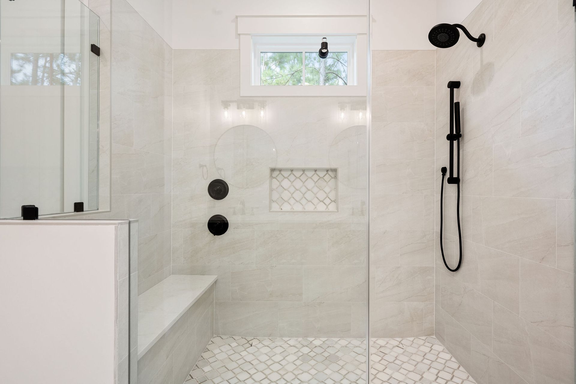 Hampton Lake Contemporary Stucco Custom Home Kendrick Design-Build Bluffton South Carolina