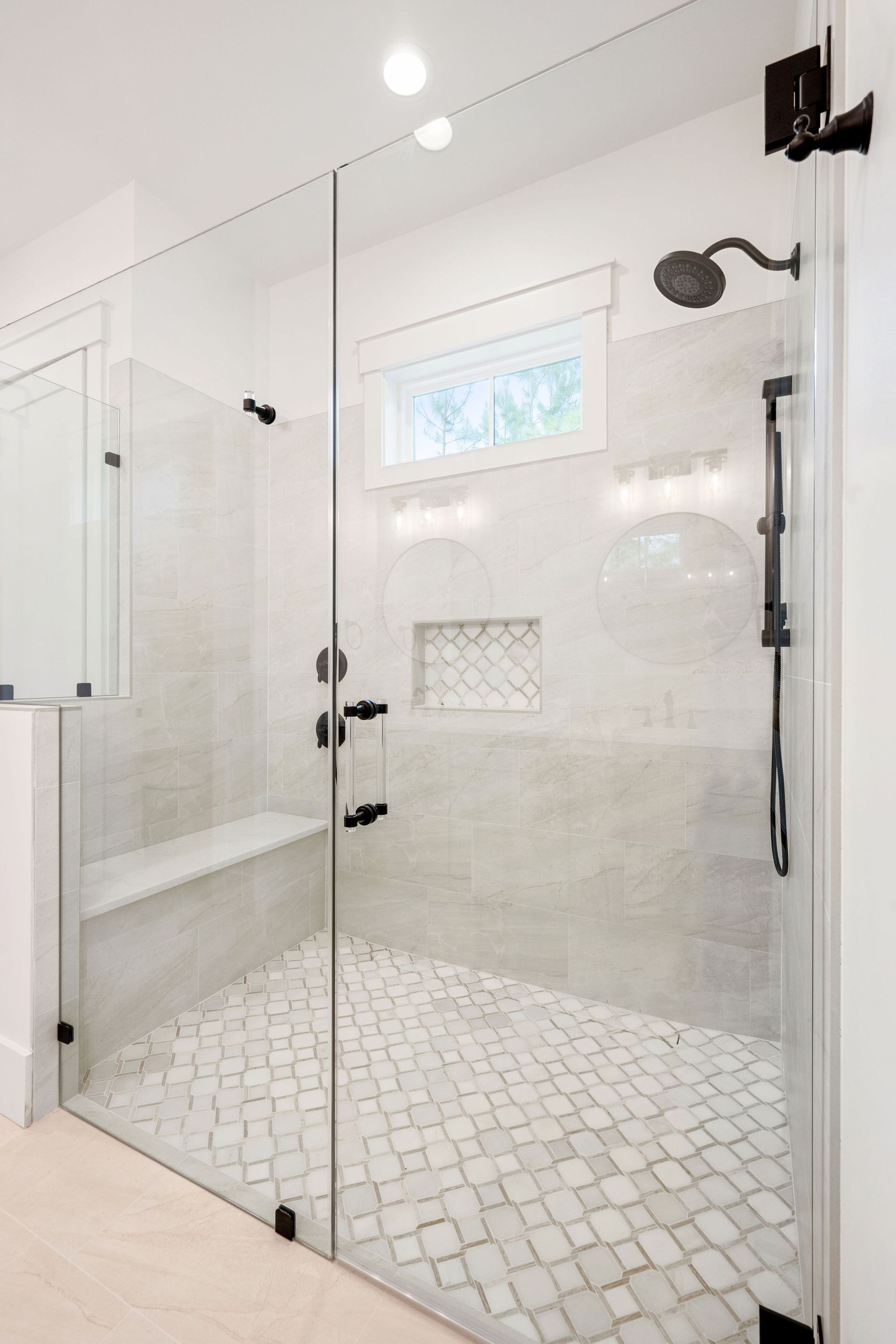 Hampton Lake Contemporary Stucco Custom Home Kendrick Design-Build Bluffton South Carolina
