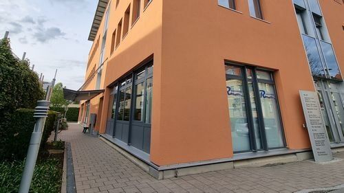 Brauhausstraße 15 Brauhausstraße 15, mehrstöckiges Gebäude, Eingang Rückseite