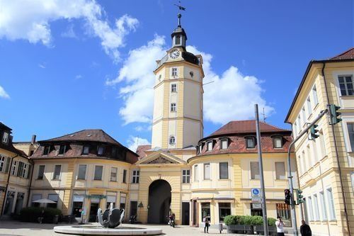 Herrieder Tor. Torturm mit zwei halbrunden Gebäuden. Herrieder Tor. Torturm mit zwei halbrunden Gebäuden.