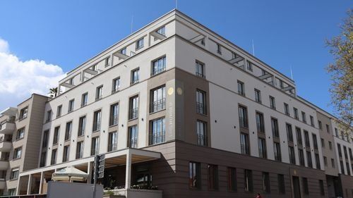 Das Hürner. Modernes mehrstöckiges Gebäude.