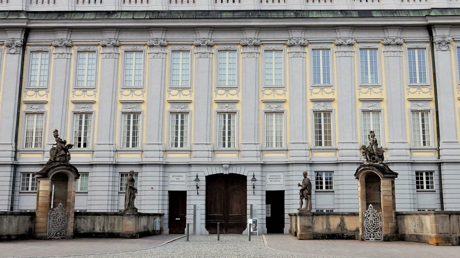ehemalige markgräfliche Residenz, historisches Gebäude