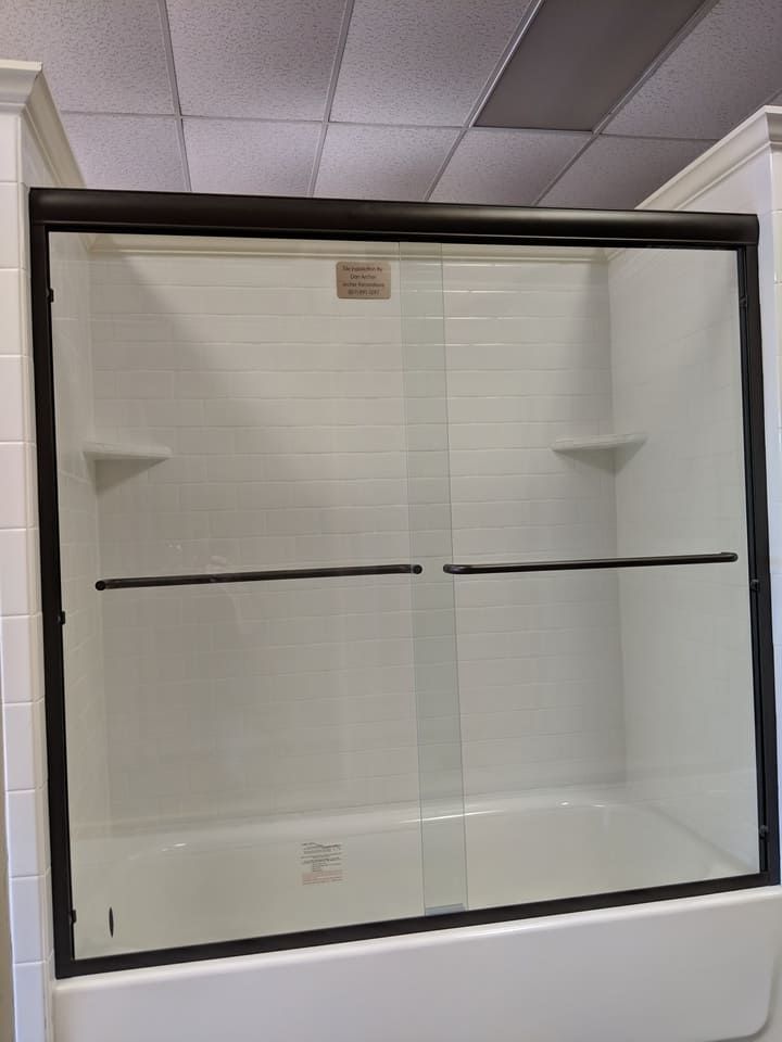Service Bath & Glass 109