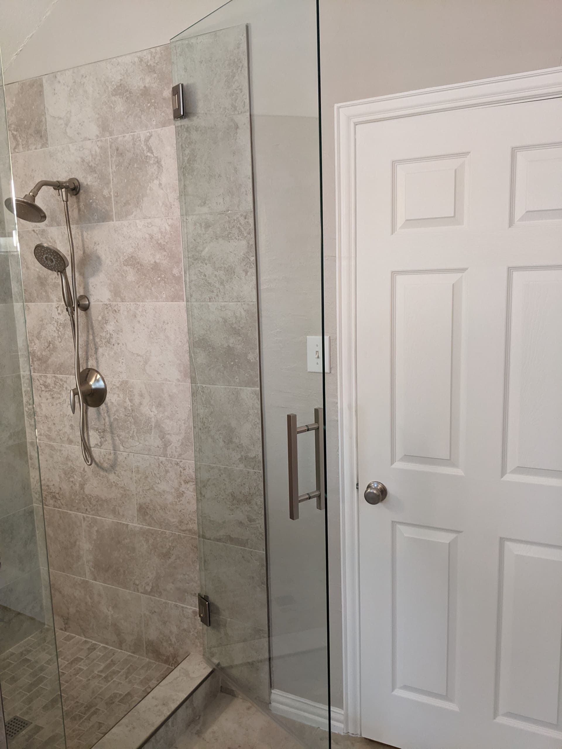 Service Bath & Glass 229